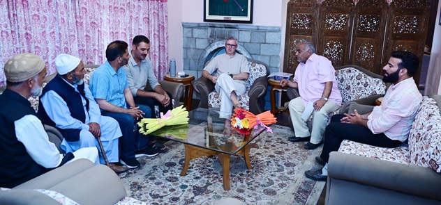 'CM Omar Abdullah meets delegations, individuals to discuss public, tourism and trade-related issues '